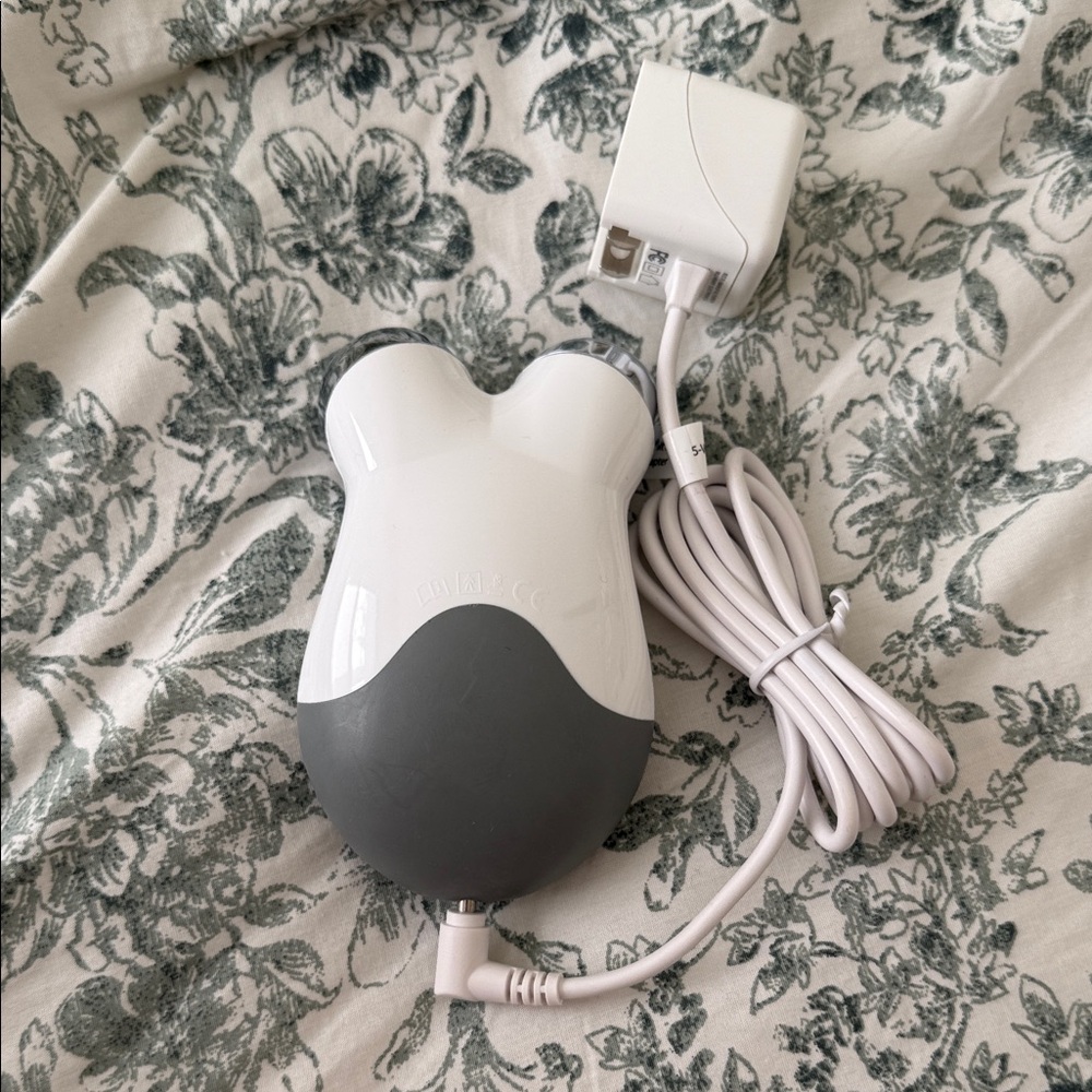 NuFACE Mini Facial Toning Device
